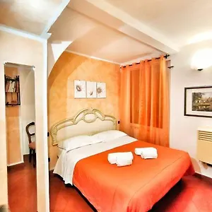 appartamento-stella-in-centro-a-firenze.it-tuscanyhotel.com/